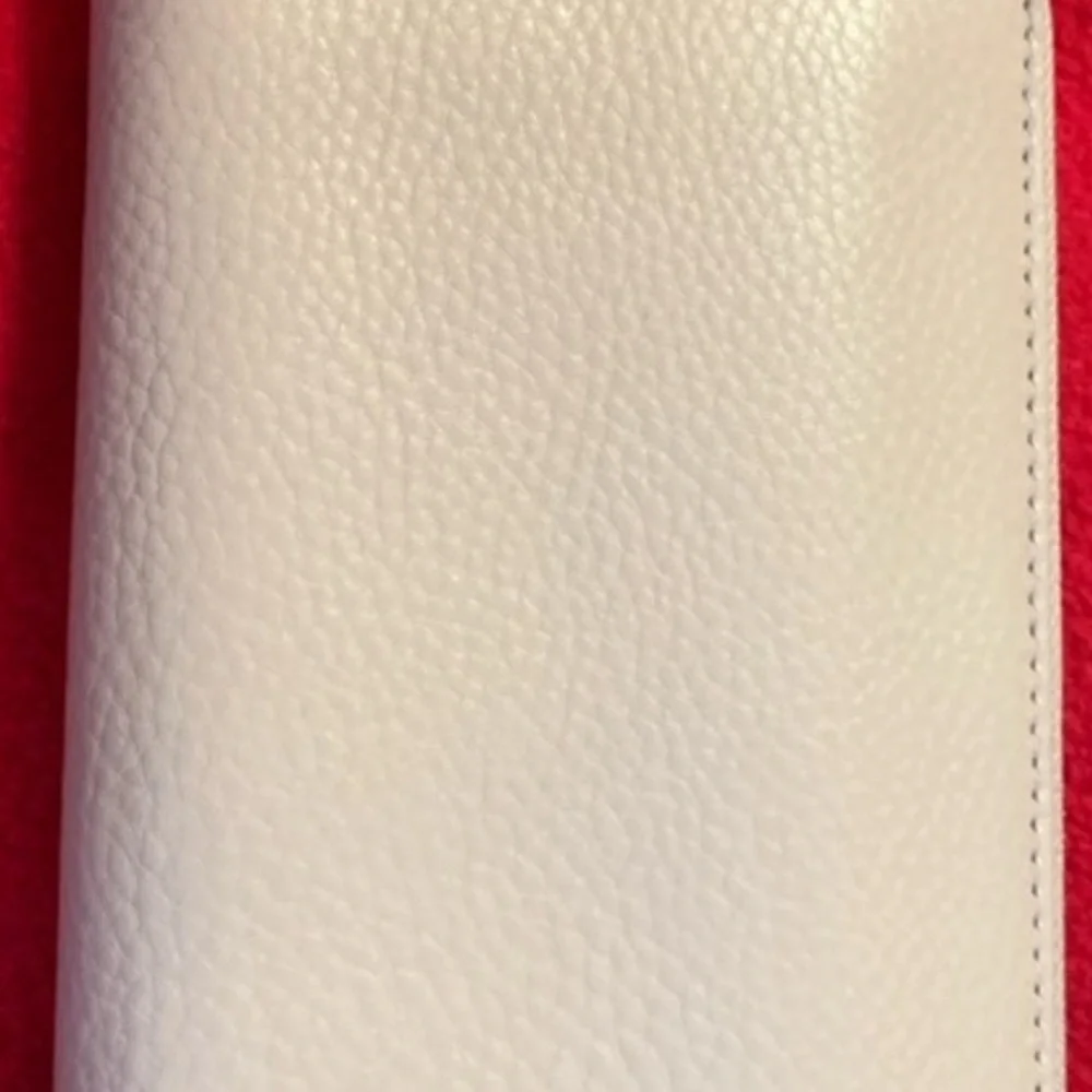 Tory Burch light pink/ cream Leather long zipper wallet with Gold Logo - Picture 3 of 8